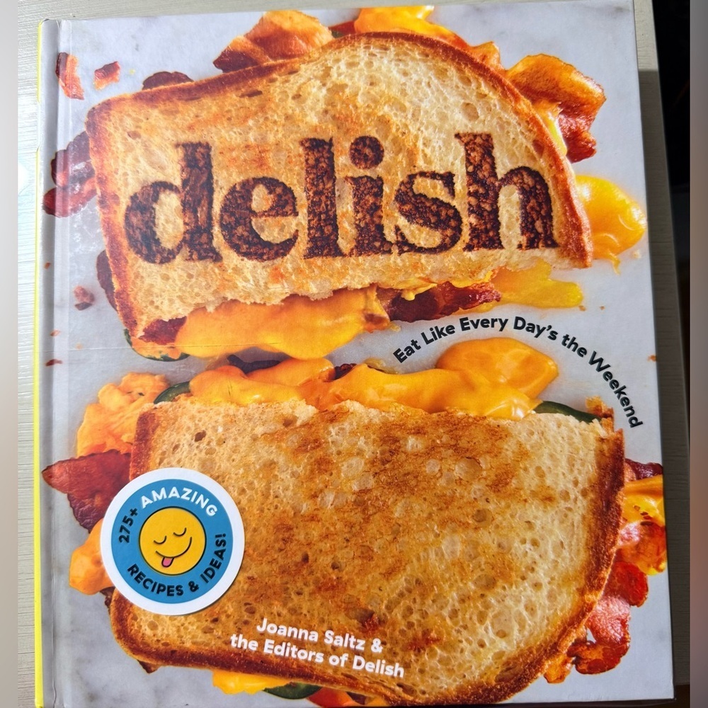 Delish‎ Cookbook